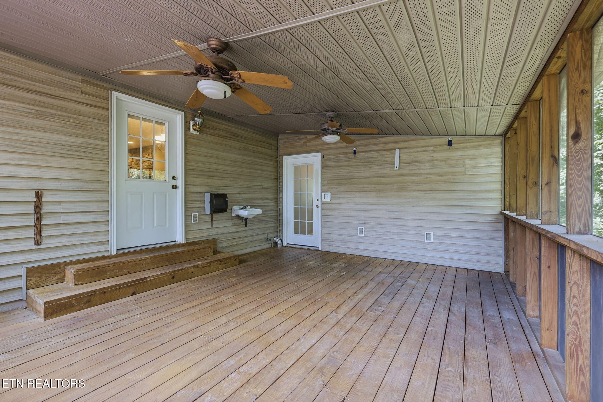 201 Windsong Road Clinton, TN 37716 - Photo 36 of 59 Gallery Image 36