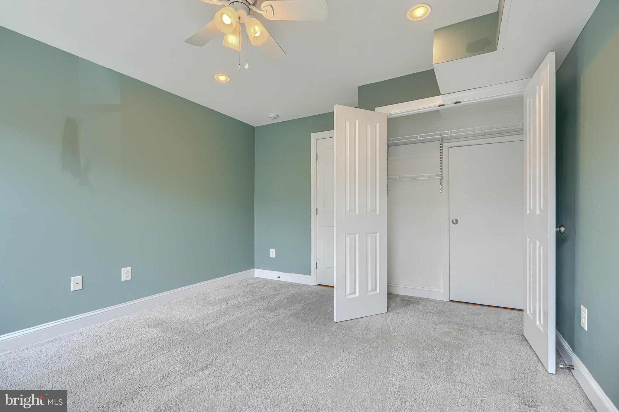 325 South Regester Street Baltimore, MD 21231 - Photo 16 of 41