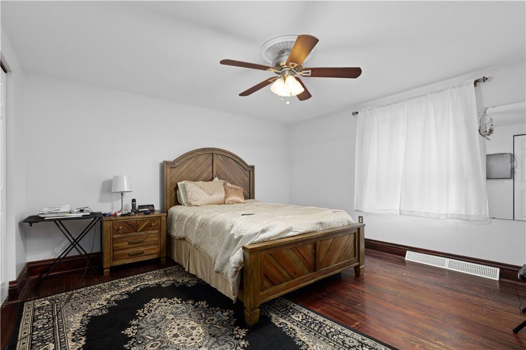 1776 Hassam Road Coraopolis, PA 15108 - Photo 17 of 23 Gallery Image 17