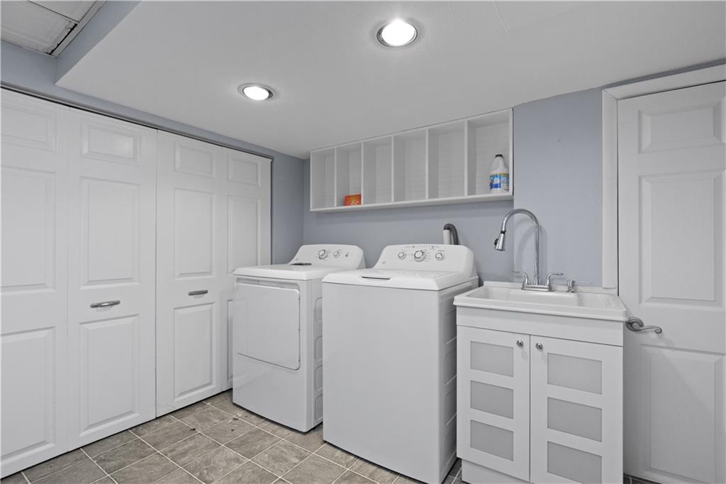 1776 Hassam Road Coraopolis, PA 15108 - Photo 20 of 23 Gallery Image 20