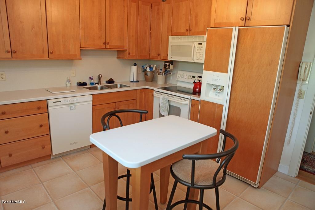274 Hopper Road Williamstown, MA 01267 - Photo 25 of 66 Kitchen