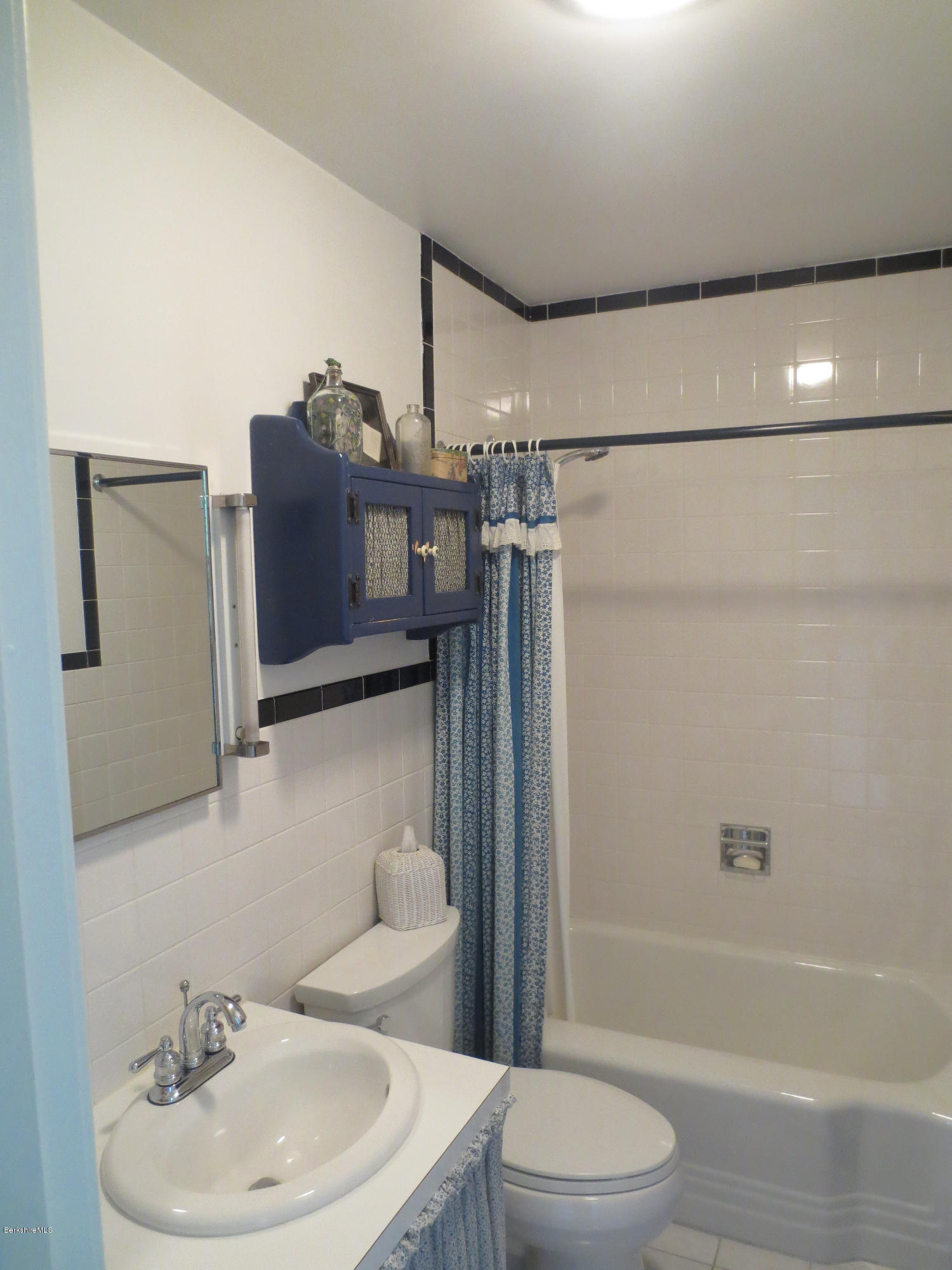 274 Hopper Road Williamstown, MA 01267 - Photo 26 of 66 Bath