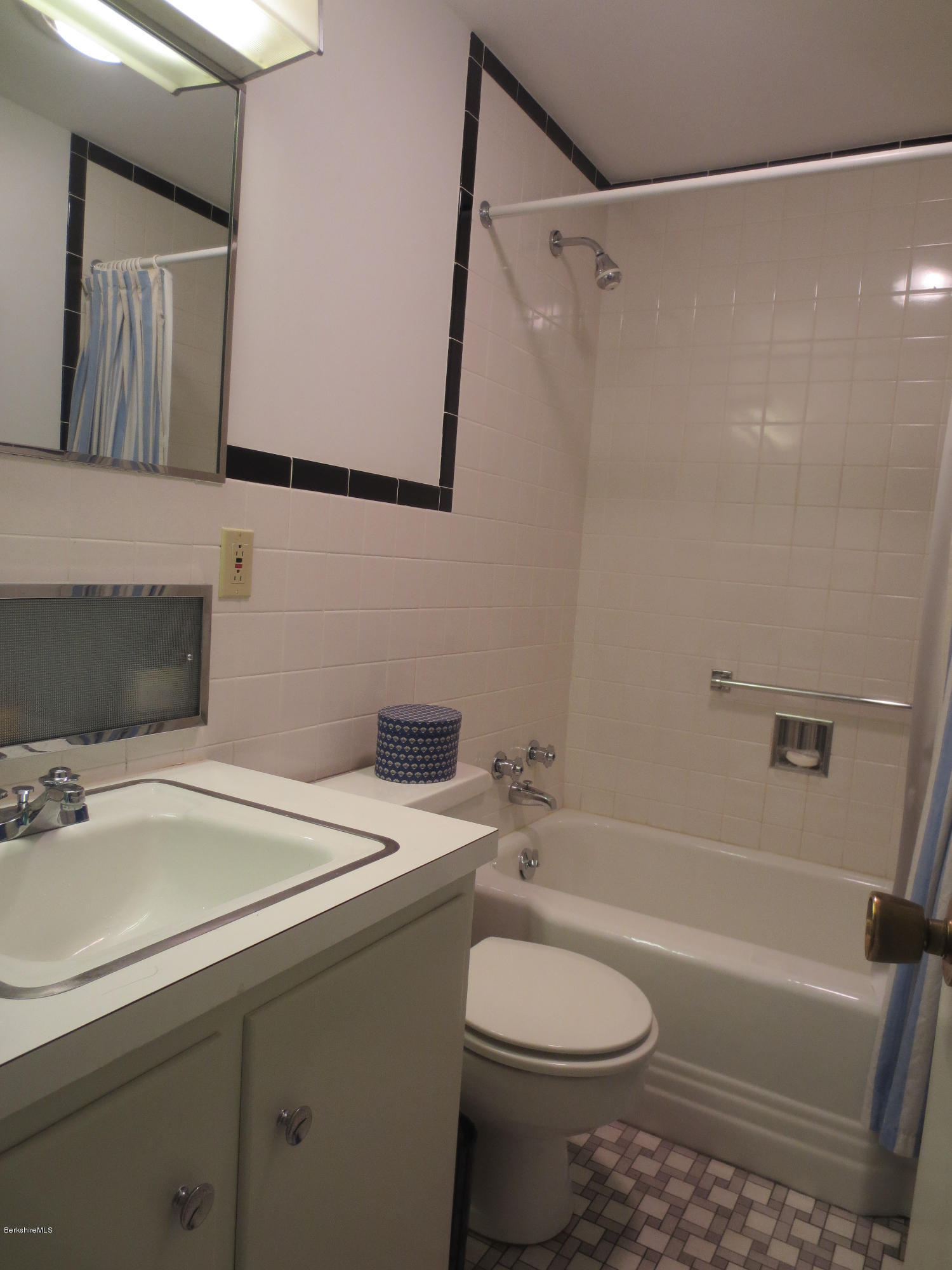274 Hopper Road Williamstown, MA 01267 - Photo 45 of 66 Bath -lower level