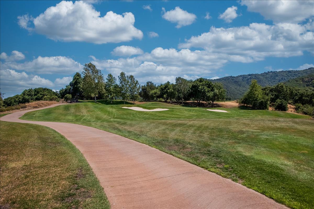 1935 St Andrews Circle Gilroy, CA 95020 - Photo 80 of 84 a view of a golf course with a garden
