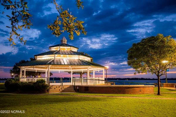 $1,295,000 | N/a Sandy Point Road, New Bern, NC 28560