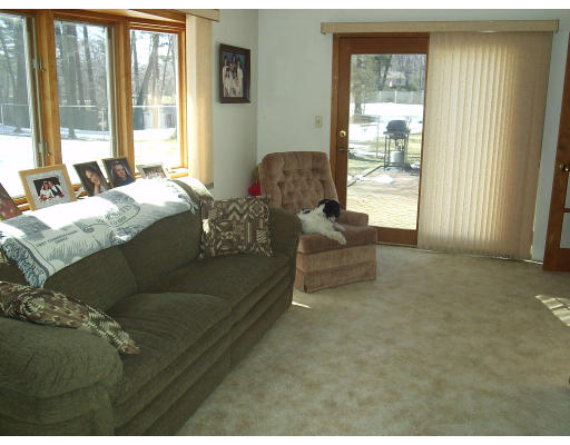 32 Pilgrim Road Natick, MA 01760 - Photo 7 of 10 Gallery Image 7