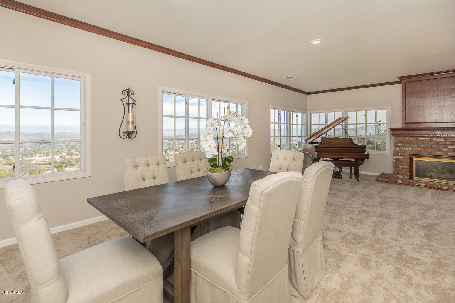 456 McKnight Road Thousand Oaks, CA 91320 - Photo 19 of 66 456 McKnight Rd Newbury Park-large-081-8