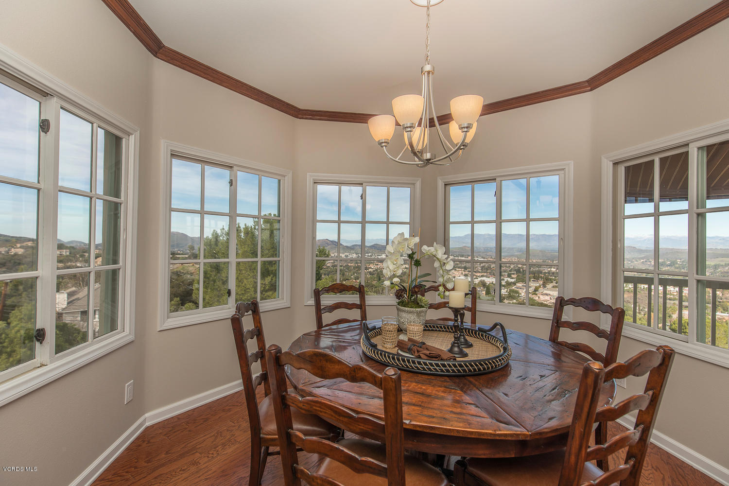 456 McKnight Road Thousand Oaks, CA 91320 - Photo 32 of 66 456 McKnight Rd Newbury Park-large-079-8