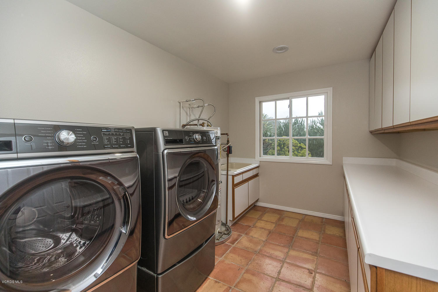 456 McKnight Road Thousand Oaks, CA 91320 - Photo 53 of 66 456 McKnight Rd Newbury Park-large-046-2