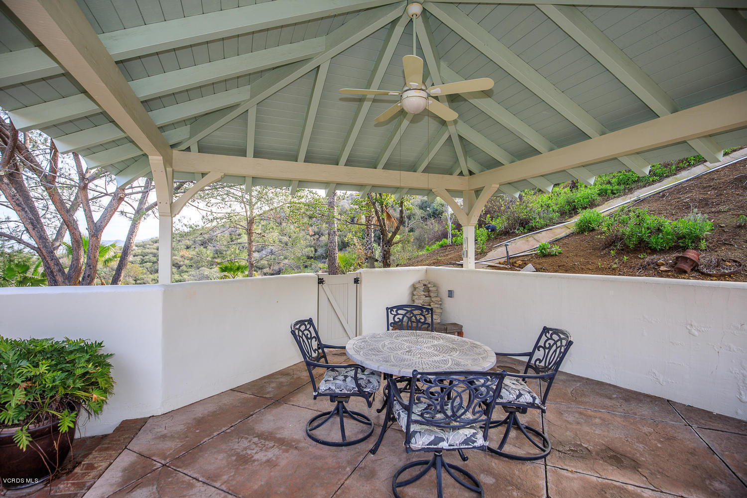 456 McKnight Road Thousand Oaks, CA 91320 - Photo 9 of 66 456 McKnight Rd Newbury Park-large-068-6