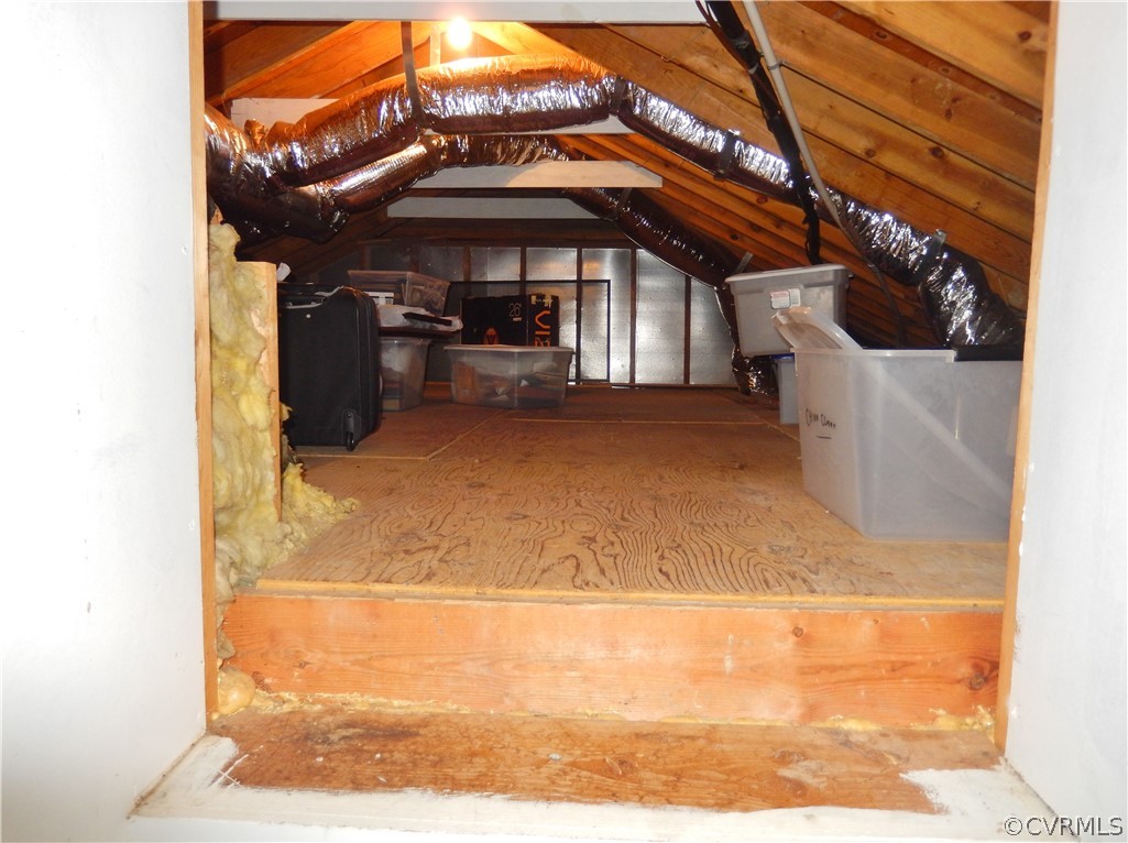 11300 Danforth Road Chesterfield, VA 23838 - Photo 20 of 32 Walk-up Attic
