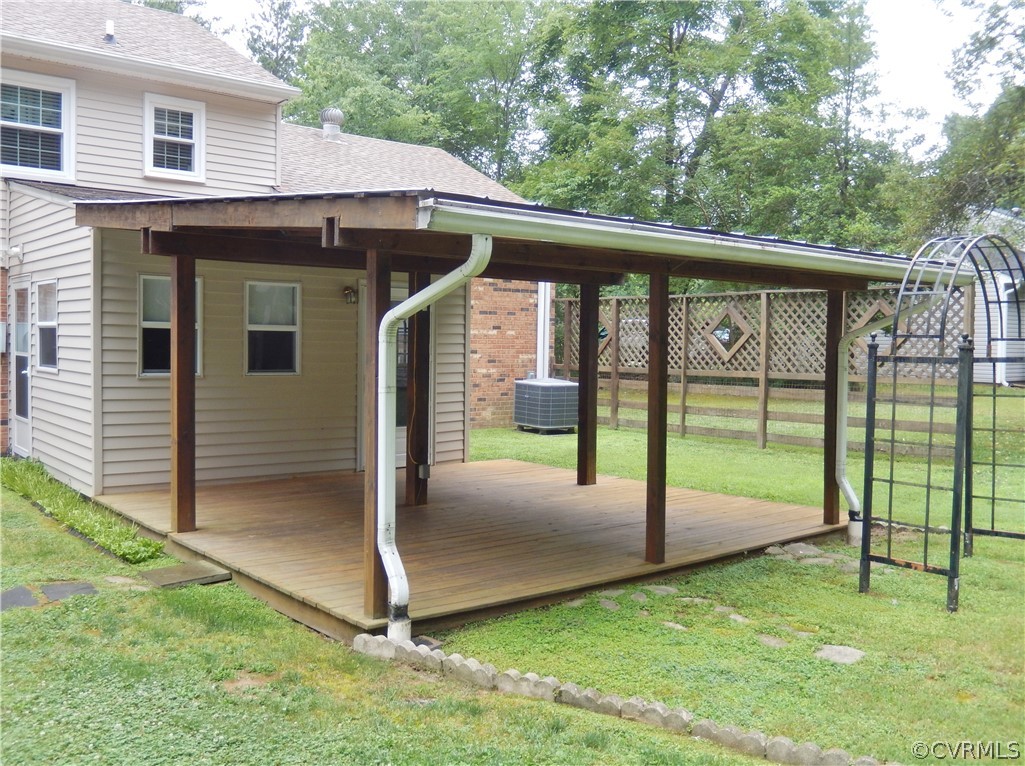 11300 Danforth Road Chesterfield, VA 23838 - Photo 3 of 32 Patio