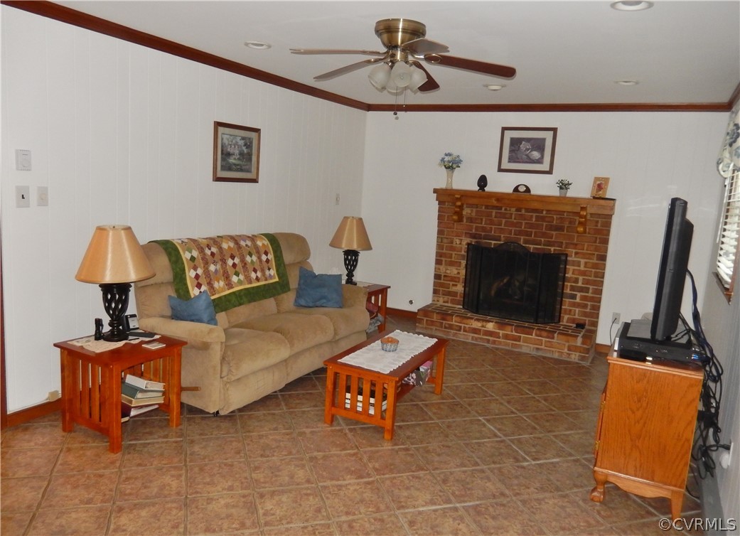 11300 Danforth Road Chesterfield, VA 23838 - Photo 8 of 32 Family Room - Basement