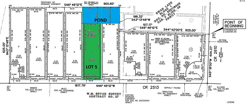 1960 County Road 2513 Decatur, TX 76234 - Photo 3 of 5 a black and white photo of a living room