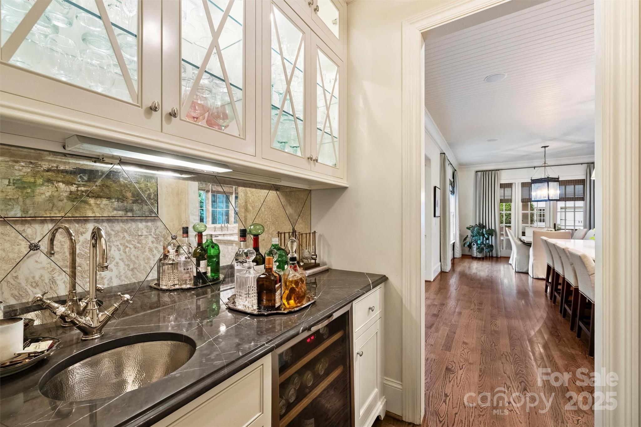 3950 Abingdon Road Charlotte, NC 28211 - Photo 8 of 43 a view of a kitchen cabinets and a sink