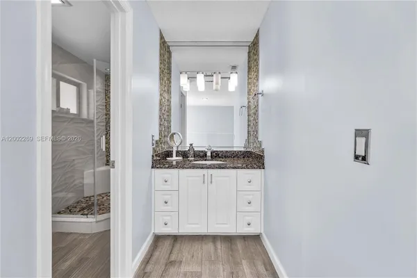 $880,000 | 10615 Southwest 129th Court, Miami, FL 33186