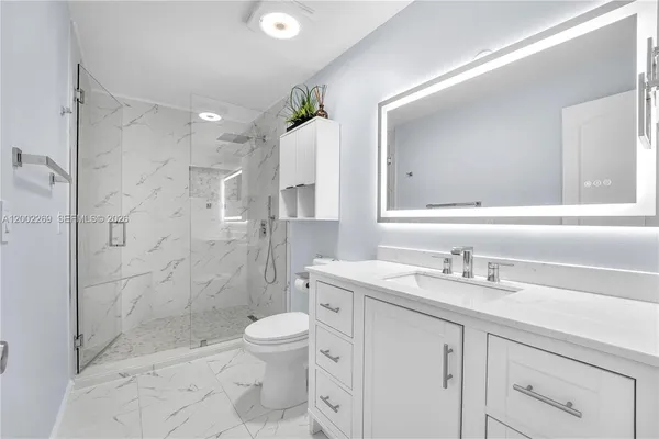 $880,000 | 10615 Southwest 129th Court, Miami, FL 33186