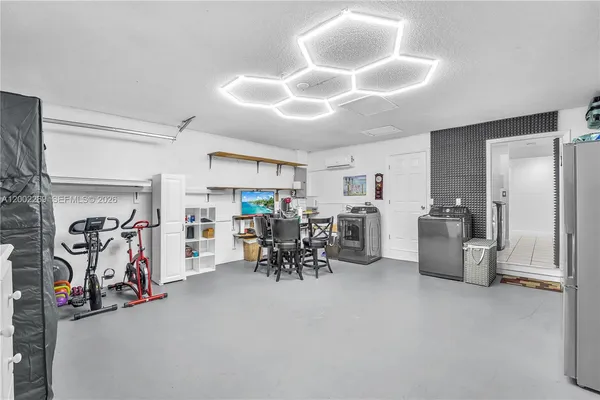 $880,000 | 10615 Southwest 129th Court, Miami, FL 33186