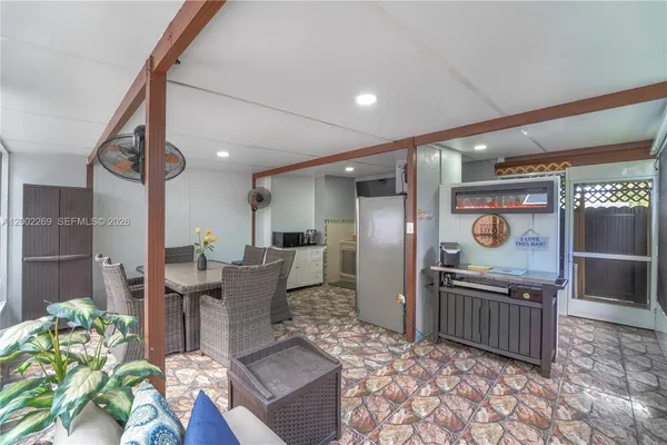 $880,000 | 10615 Southwest 129th Court, Miami, FL 33186