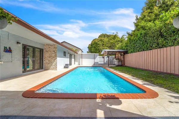 $880,000 | 10615 Southwest 129th Court, Miami, FL 33186