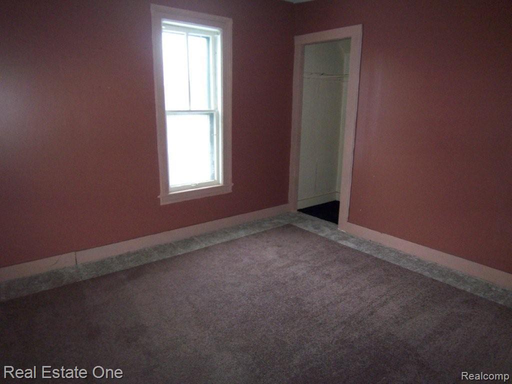 10443 Silver Lake Road Brighton, MI 48116 - Photo 11 of 12 Interior