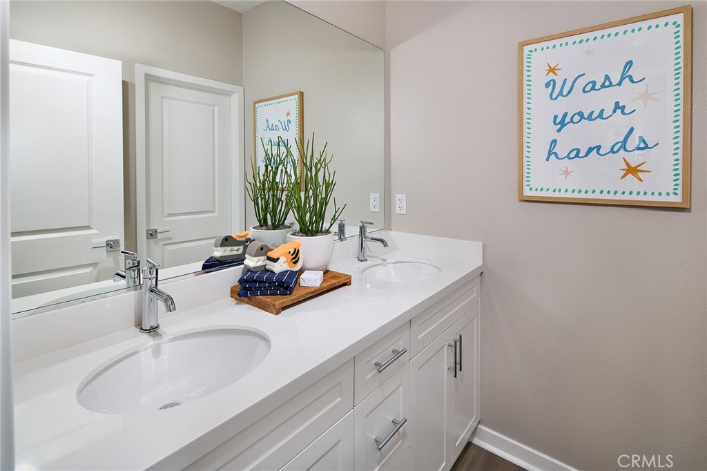 5916 Rockport Road Eastvale, CA 92880 - Photo 13 of 39