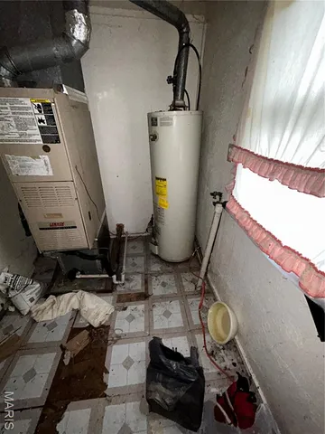 $30,000 | 111 West Middleton Street, Witt, IL 62094