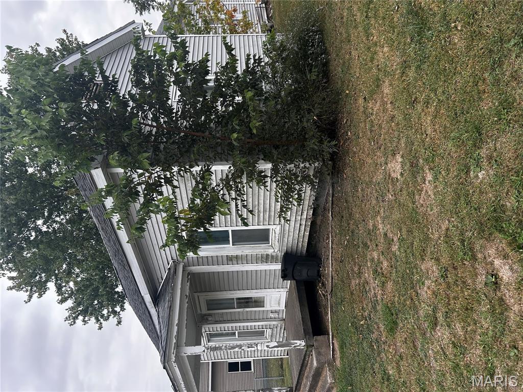 111 West Middleton Street Witt, IL 62094 - Photo 5 of 44