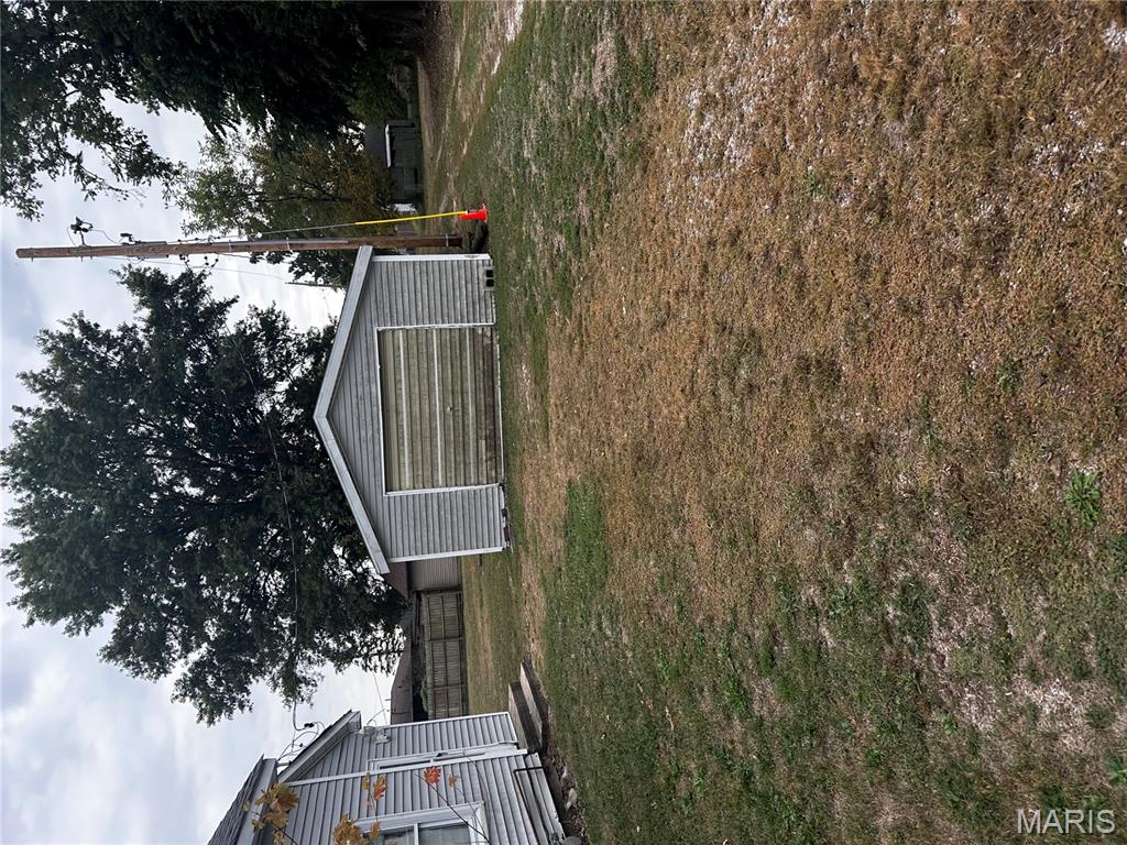 111 West Middleton Street Witt, IL 62094 - Photo 7 of 44