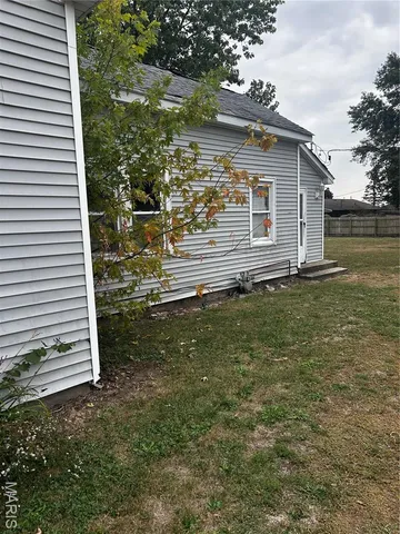 $30,000 | 111 West Middleton Street, Witt, IL 62094