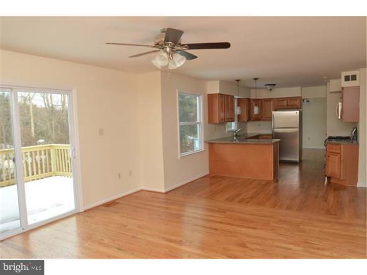 1500 Larkin Road Upper Chichester, PA 19061 - Photo 3 of 25 Kitchen