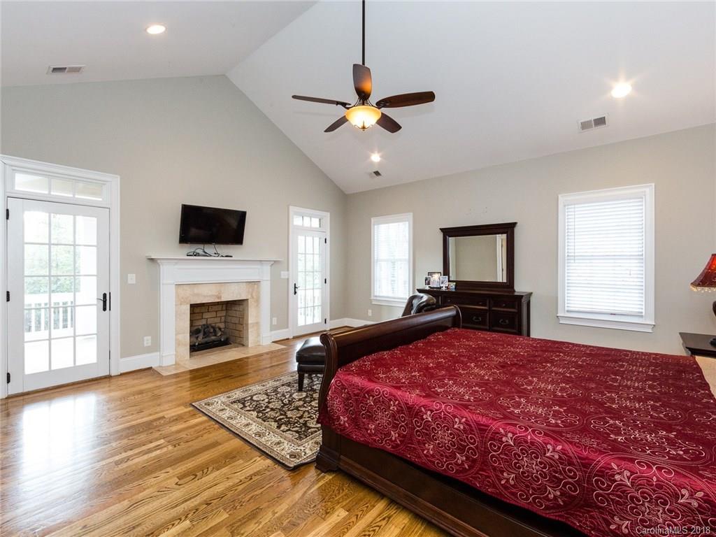 1132 Providence Road Charlotte, NC 28207 - Photo 29 of 36 Gallery Image 29