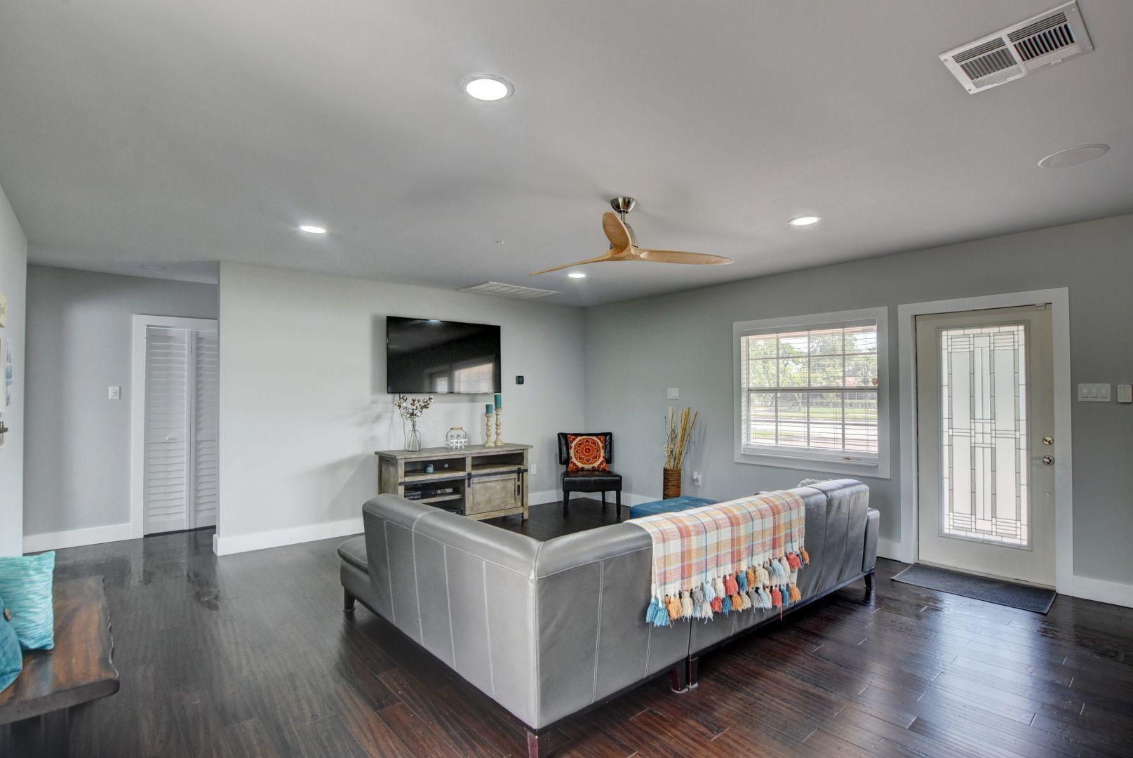 5100 Belvedere Road Haverhill, FL 33415 - Photo 8 of 42 15_dsc_1628_29_30_31_32