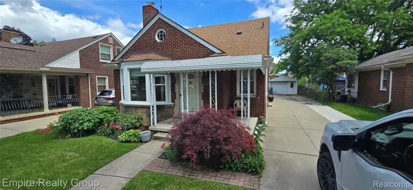 $378,500 | 6130 Oakman Boulevard, Dearborn, MI 48126