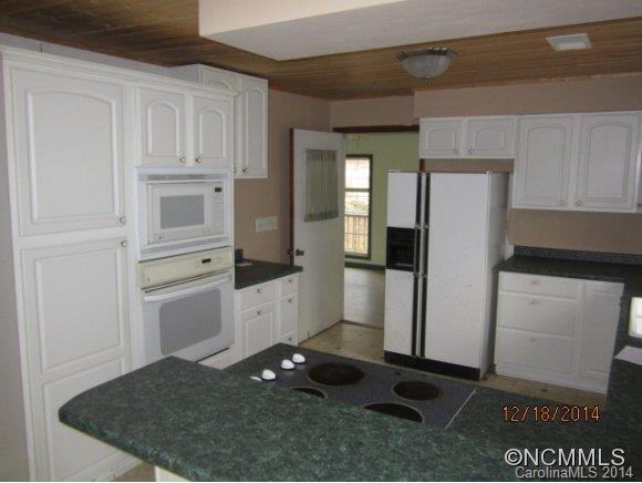 71 Lovers Loop Road Asheville, NC 28803 - Photo 11 of 19 Gallery Image 11