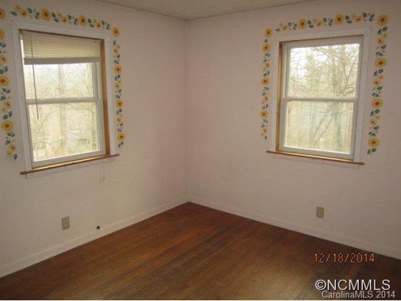 71 Lovers Loop Road Asheville, NC 28803 - Photo 16 of 19 Gallery Image 16