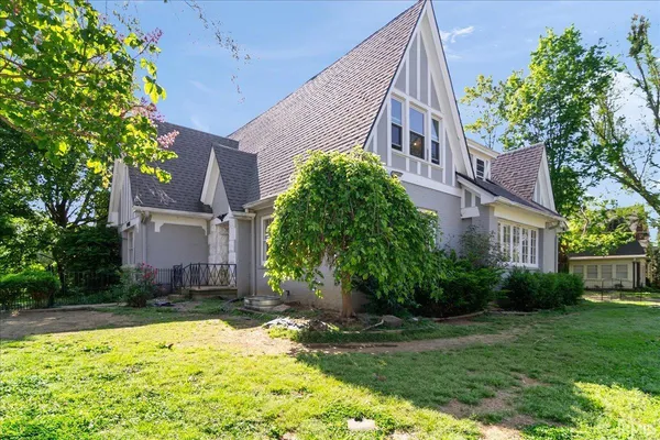 $244,900 | 1401 Southeast Boulevard, Evansville, IN 47714