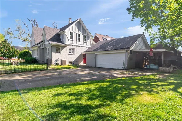 $244,900 | 1401 Southeast Boulevard, Evansville, IN 47714