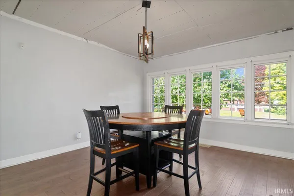 $244,900 | 1401 Southeast Boulevard, Evansville, IN 47714