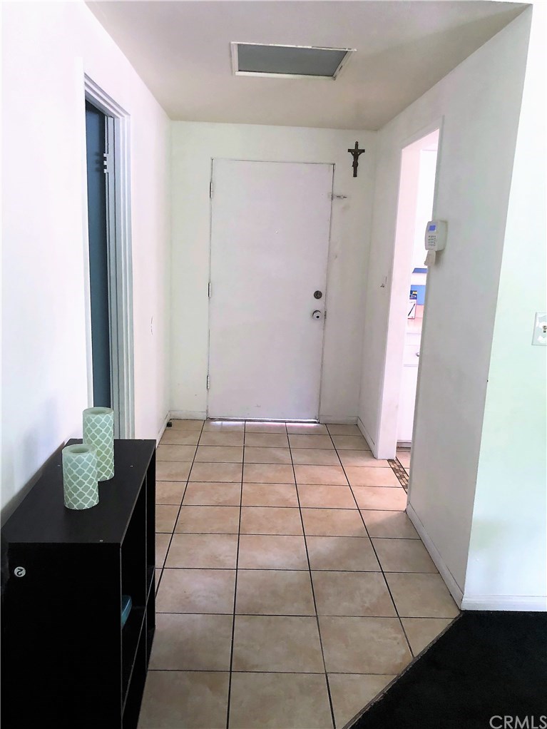 141 East Fromer Street Rialto, CA 92376 - Photo 2 of 21 Entry