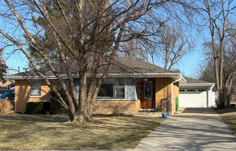 $389,900 | 614 East Madison Street, Villa Park, IL 60181