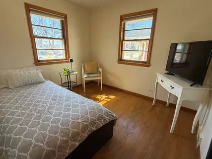 $389,900 | 614 East Madison Street, Villa Park, IL 60181