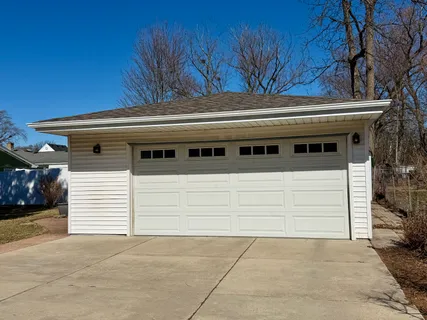 $389,900 | 614 East Madison Street, Villa Park, IL 60181