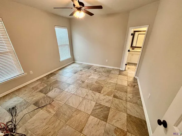 $229,900 | 32451 Curtis Cove Lane, Denham Springs, LA 70706