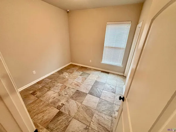 $229,900 | 32451 Curtis Cove Lane, Denham Springs, LA 70706