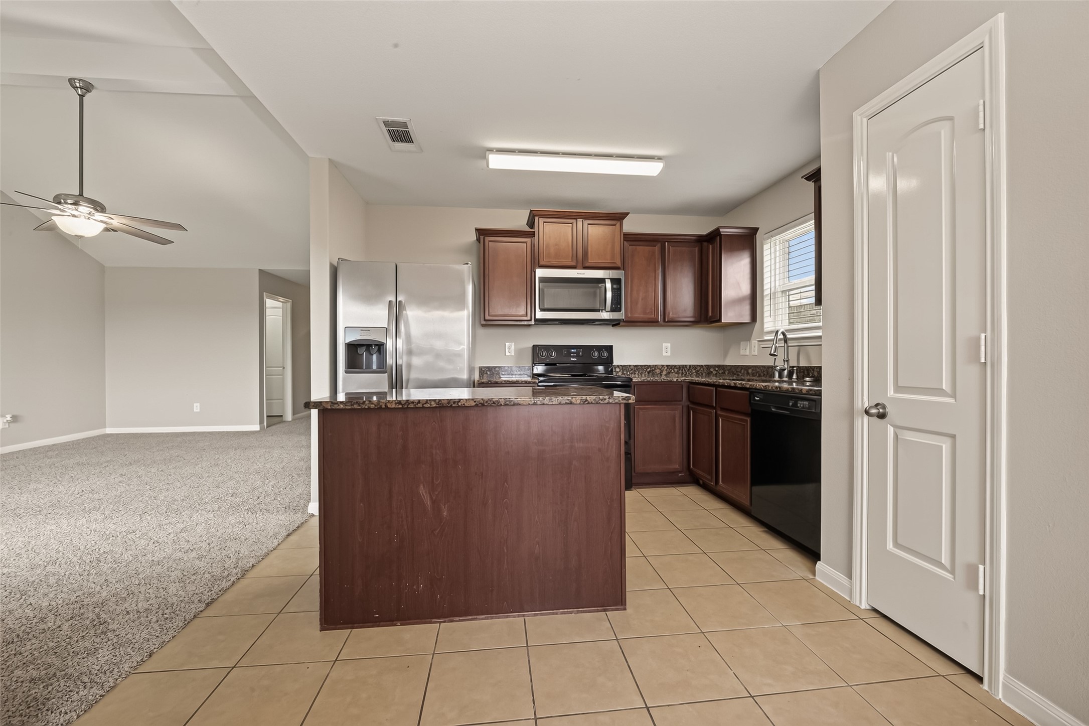 9407 Grand Spark Drive Rosharon, TX 77583 - Photo 15 of 45 Gallery Image 15