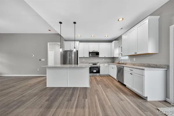 $345,000 | 108 Jimmy H Drive, Jonesburg, MO 63351