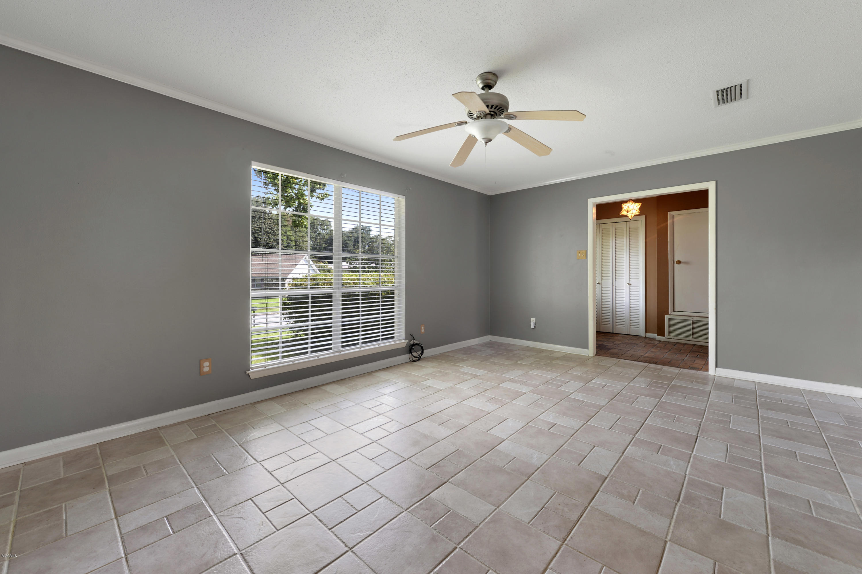 3316 Nottingham Road Ocean Springs, MS 39564 - Photo 3 of 25 004 (4)