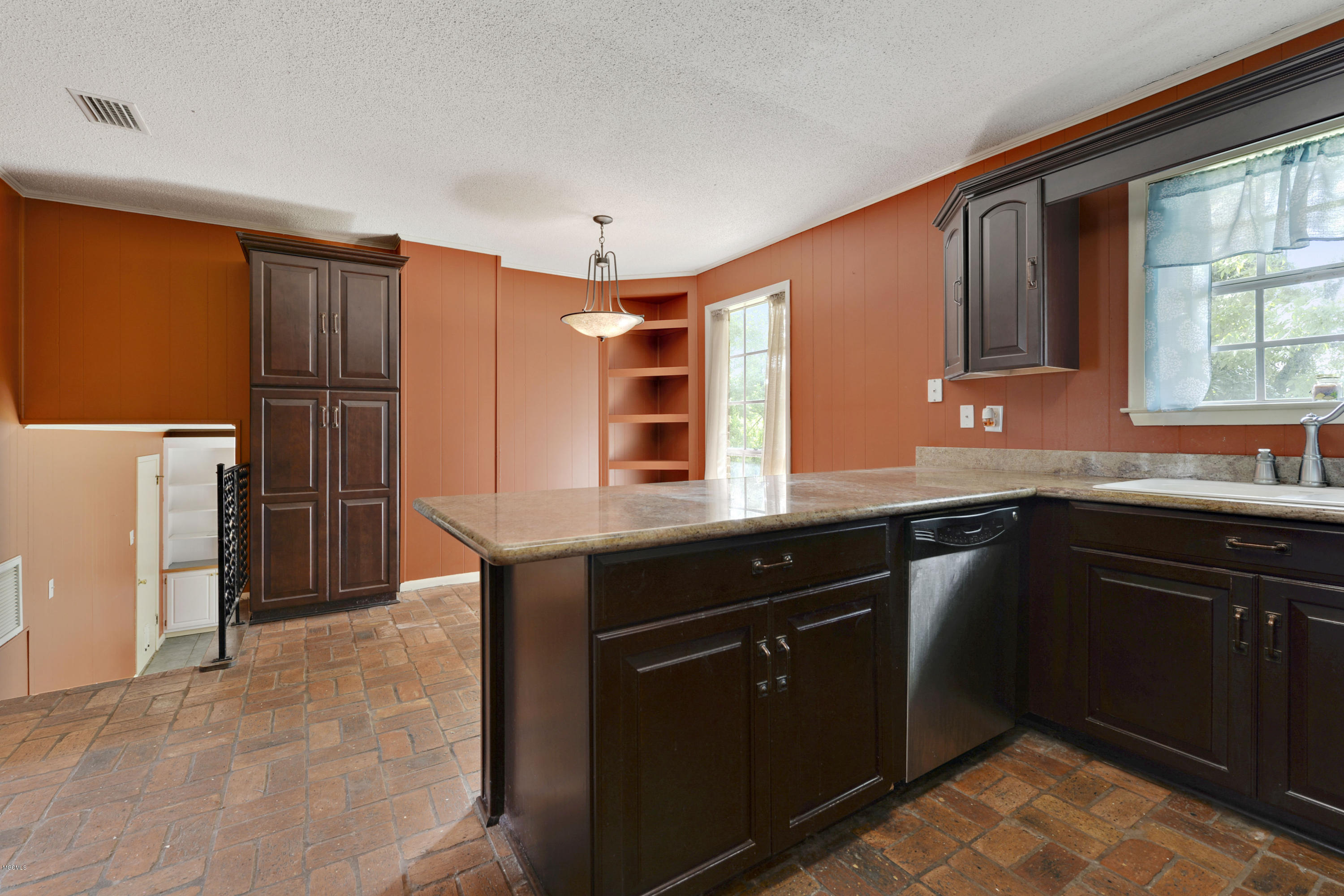 3316 Nottingham Road Ocean Springs, MS 39564 - Photo 8 of 25 009 (4)