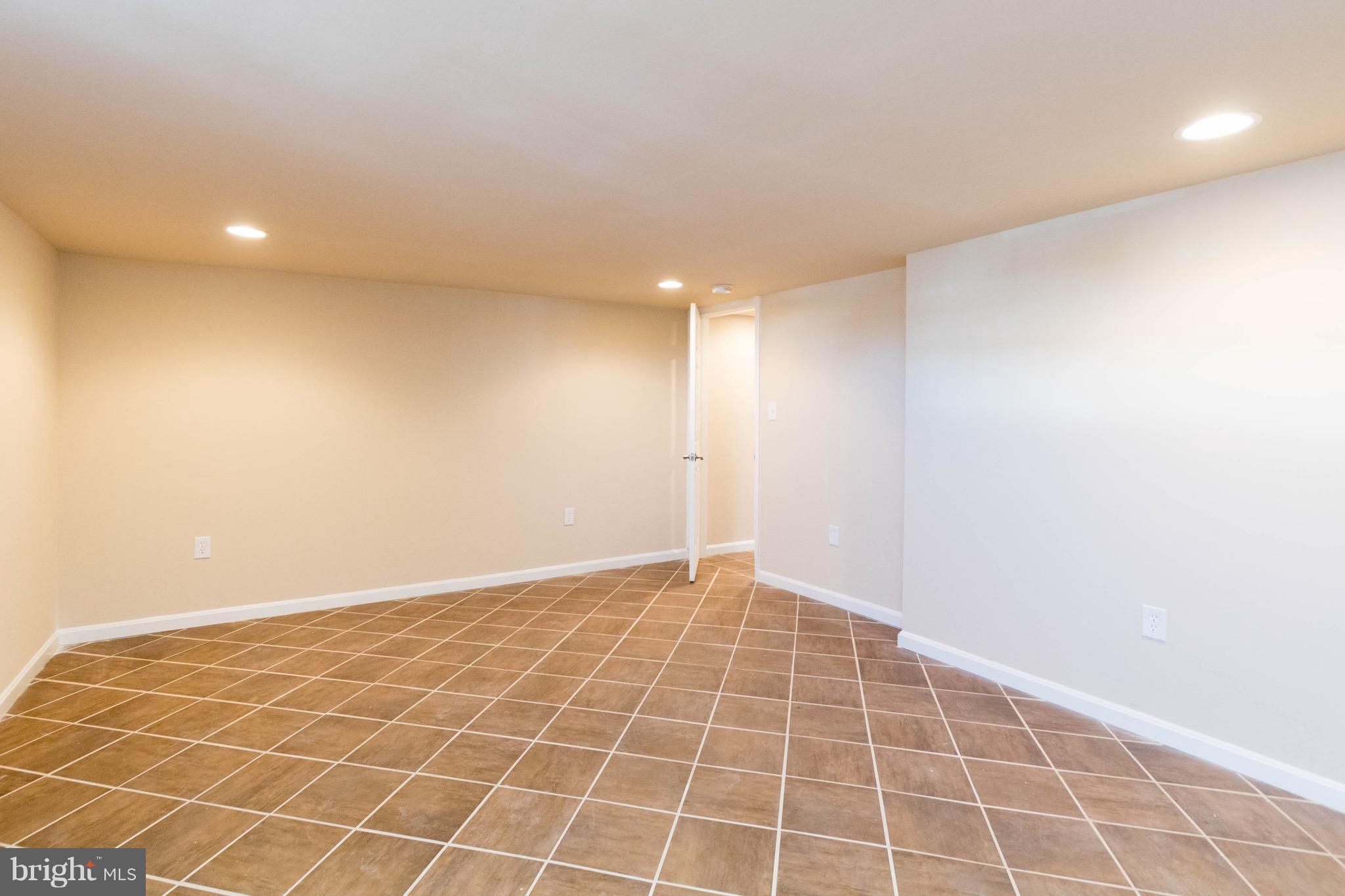 5527 Whitby Road Baltimore, MD 21206 - Photo 27 of 30 Interior (General)